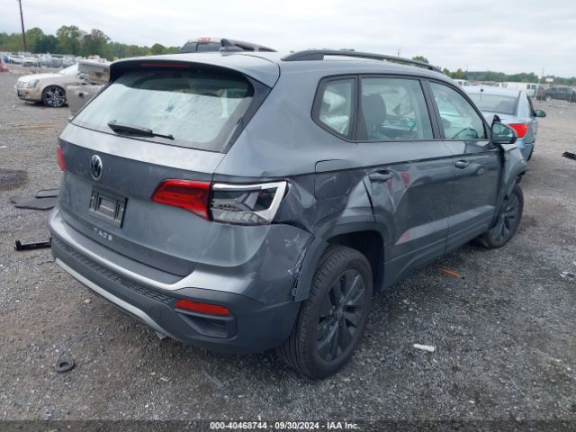 Photo 3 VIN: 3VV5X7B2XRM052725 - VOLKSWAGEN TAOS 