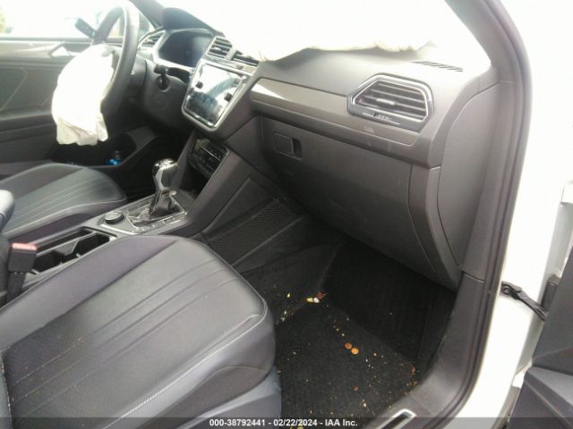 Photo 4 VIN: 3VV8B7AX1PM046771 - VOLKSWAGEN TIGUAN 