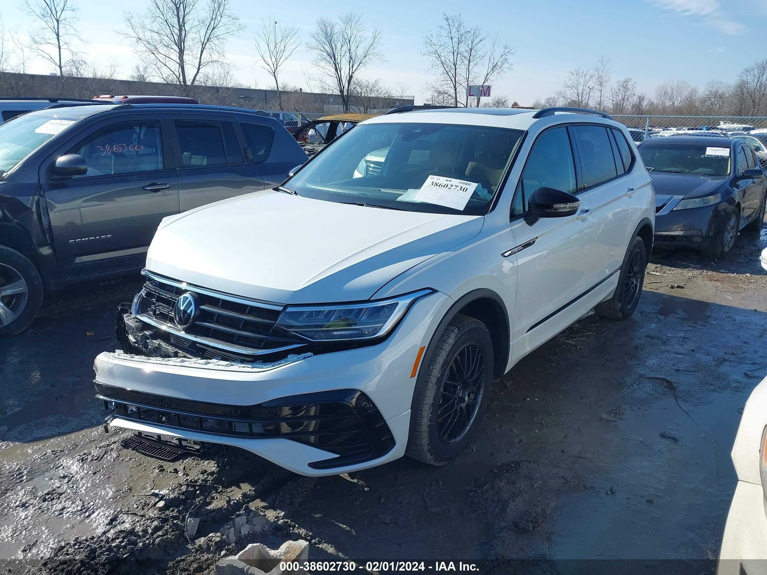 Photo 1 VIN: 3VV8B7AX7RM029380 - VOLKSWAGEN TIGUAN 