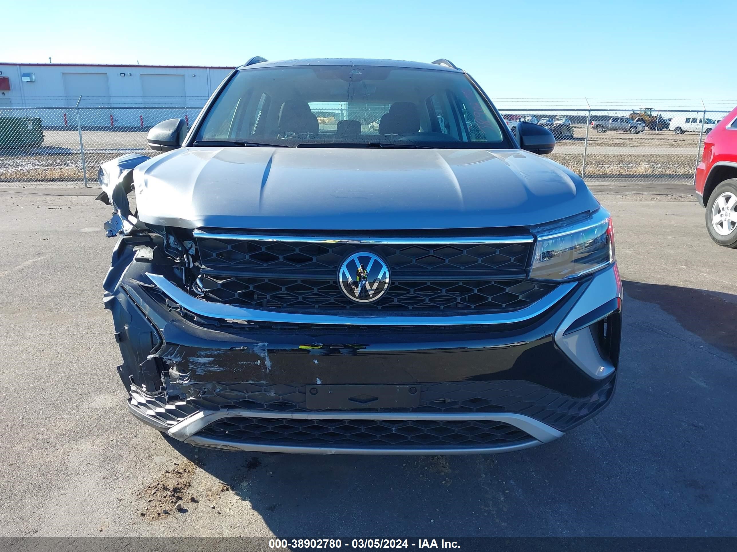 Photo 11 VIN: 3VV8X7B27RM016164 - VOLKSWAGEN TAOS 