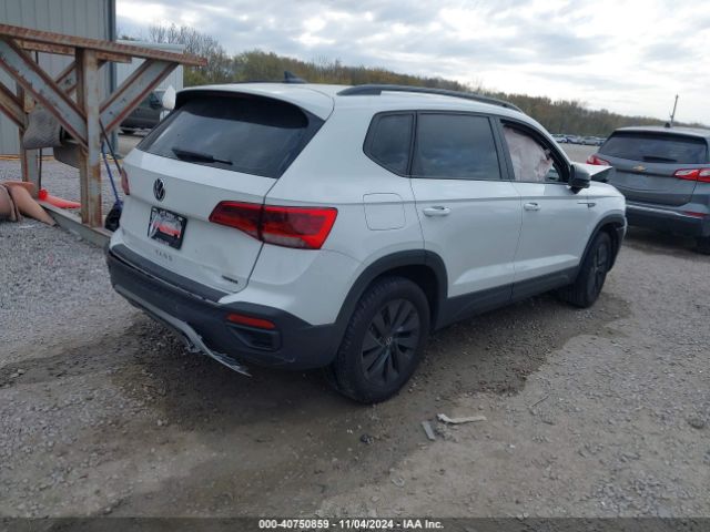 Photo 3 VIN: 3VVAX7B21NM084259 - VOLKSWAGEN TAOS 