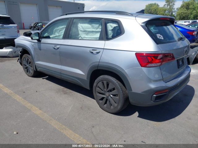 Photo 2 VIN: 3VVAX7B26NM051564 - VOLKSWAGEN TAOS 