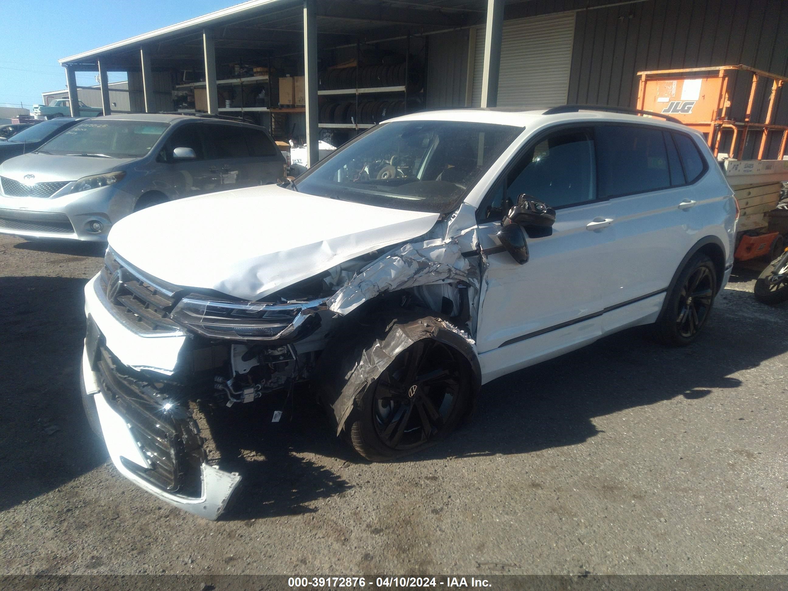 Photo 1 VIN: 3VVCB7AX0RM034138 - VOLKSWAGEN TIGUAN 