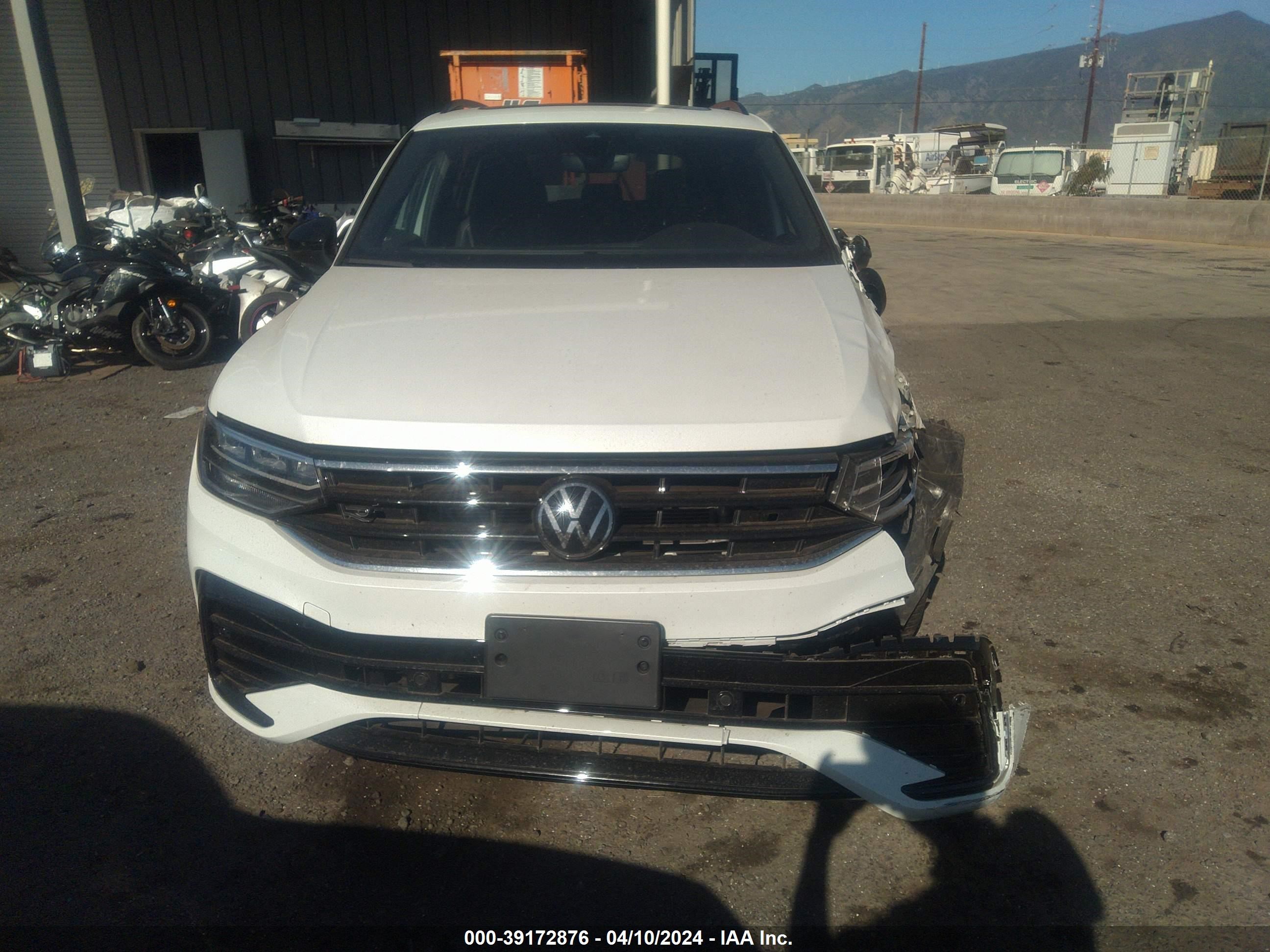 Photo 10 VIN: 3VVCB7AX0RM034138 - VOLKSWAGEN TIGUAN 