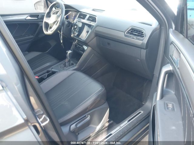 Photo 4 VIN: 3VVCB7AX1NM104434 - VOLKSWAGEN TIGUAN 