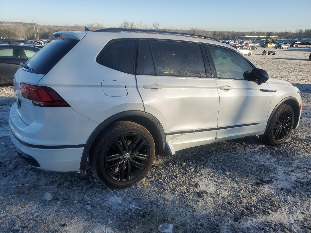 Photo 2 VIN: 3VVCB7AX1NM154055 - VOLKSWAGEN TIGUAN 