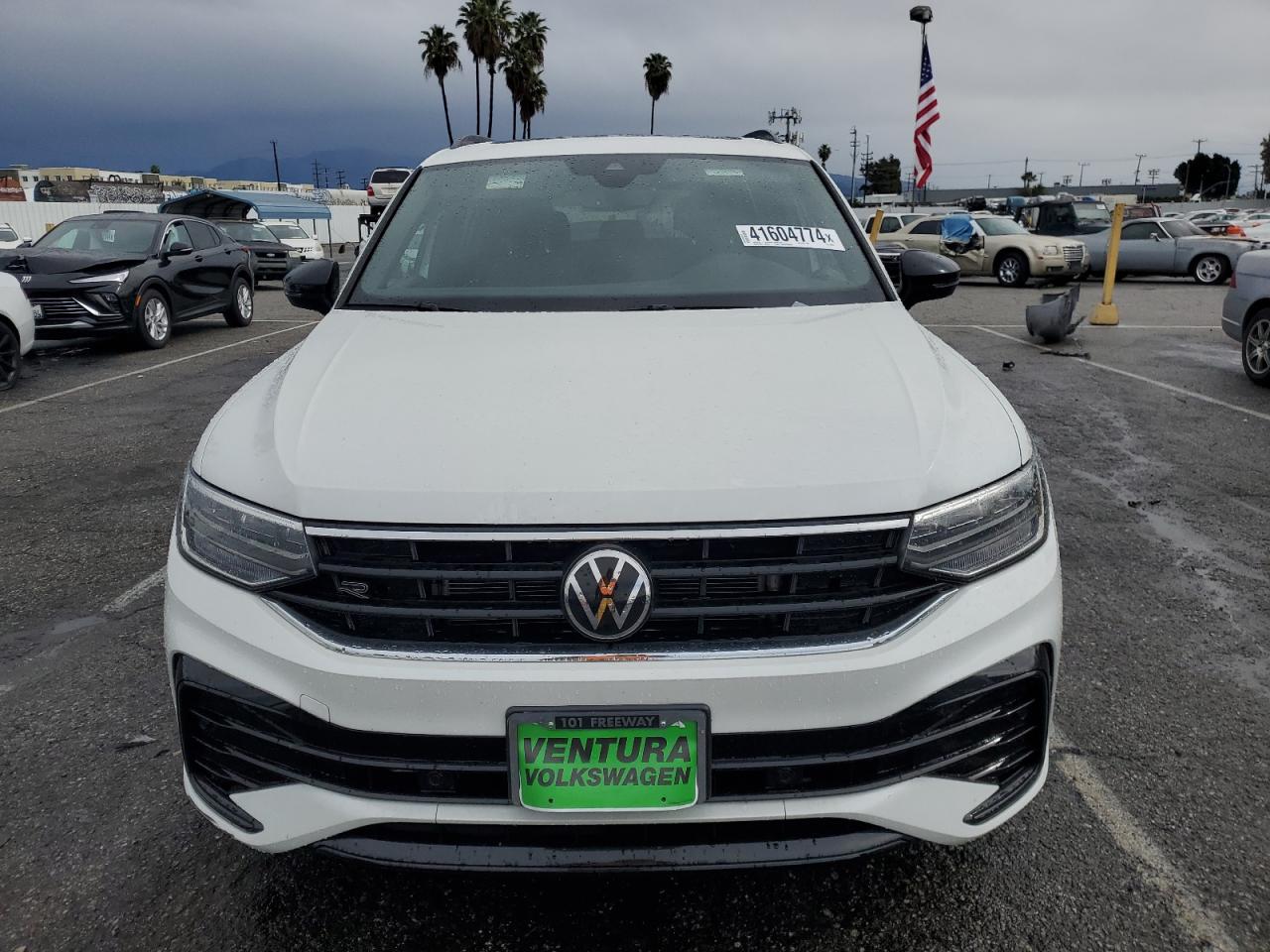 Photo 4 VIN: 3VVCB7AX1PM052791 - VOLKSWAGEN TIGUAN 