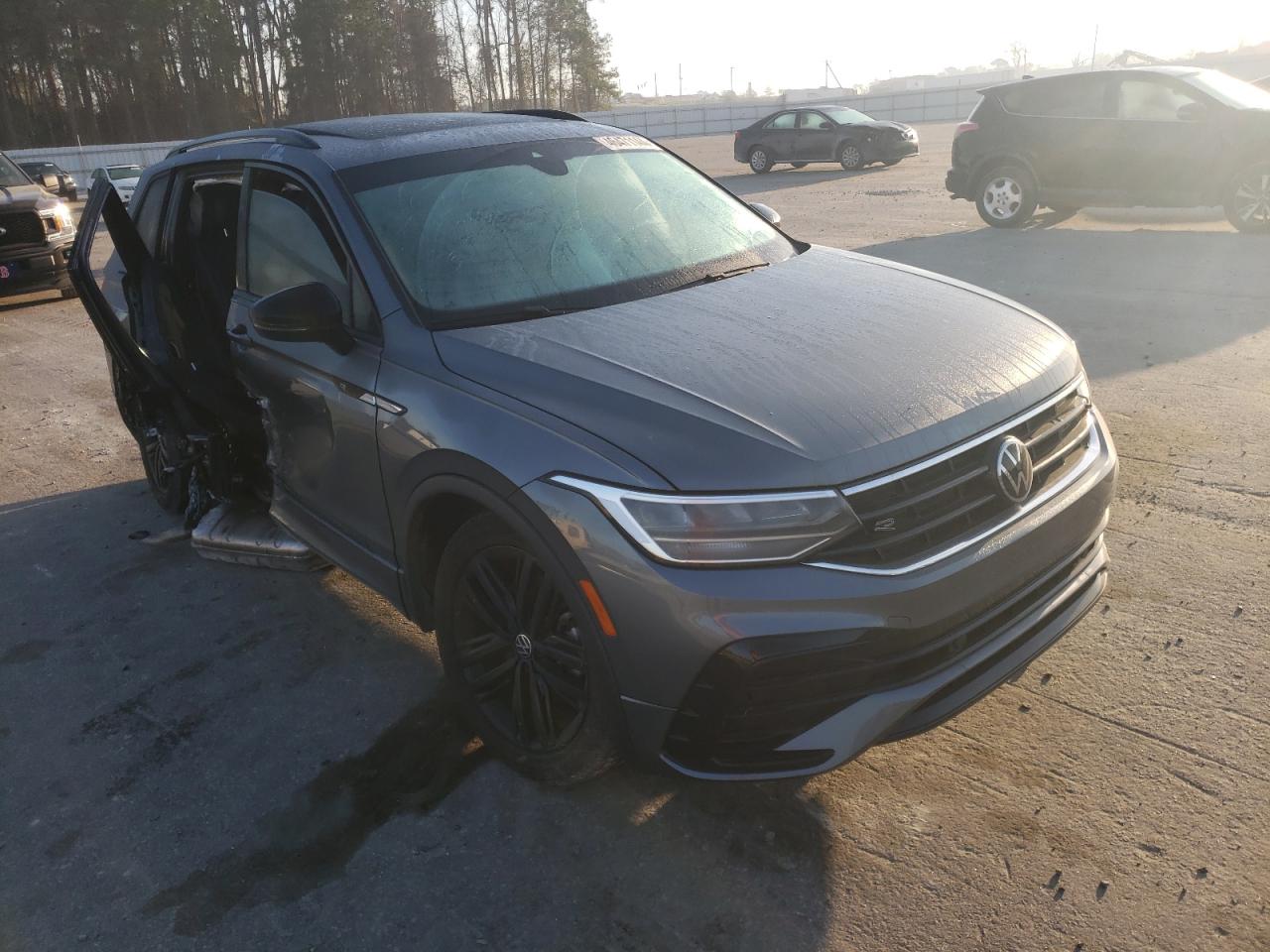 Photo 3 VIN: 3VVCB7AX4NM060381 - VOLKSWAGEN TIGUAN 