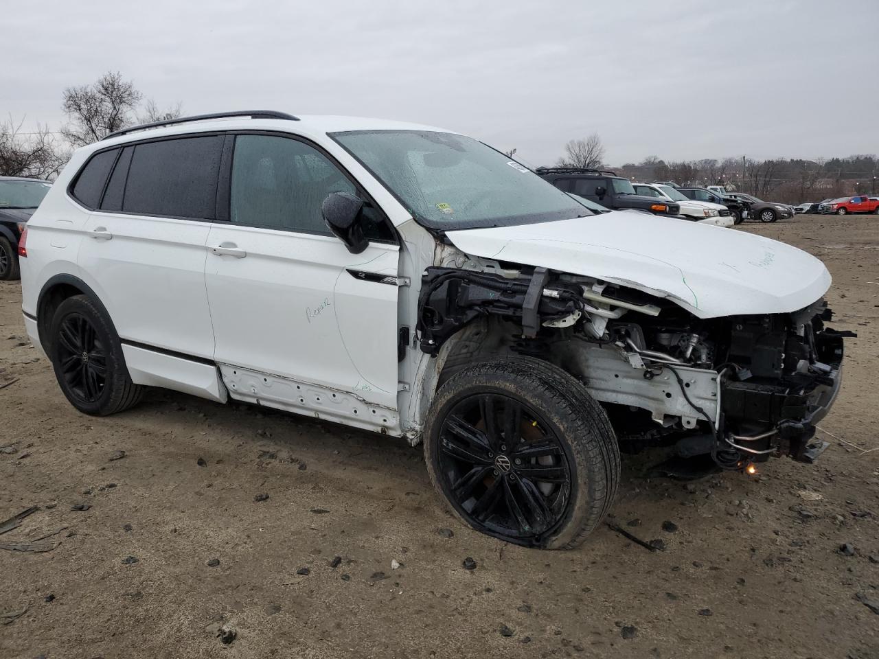 Photo 3 VIN: 3VVCB7AX6NM007407 - VOLKSWAGEN TIGUAN 