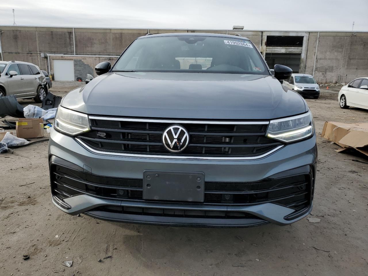 Photo 4 VIN: 3VVCB7AX6NM049446 - VOLKSWAGEN TIGUAN 