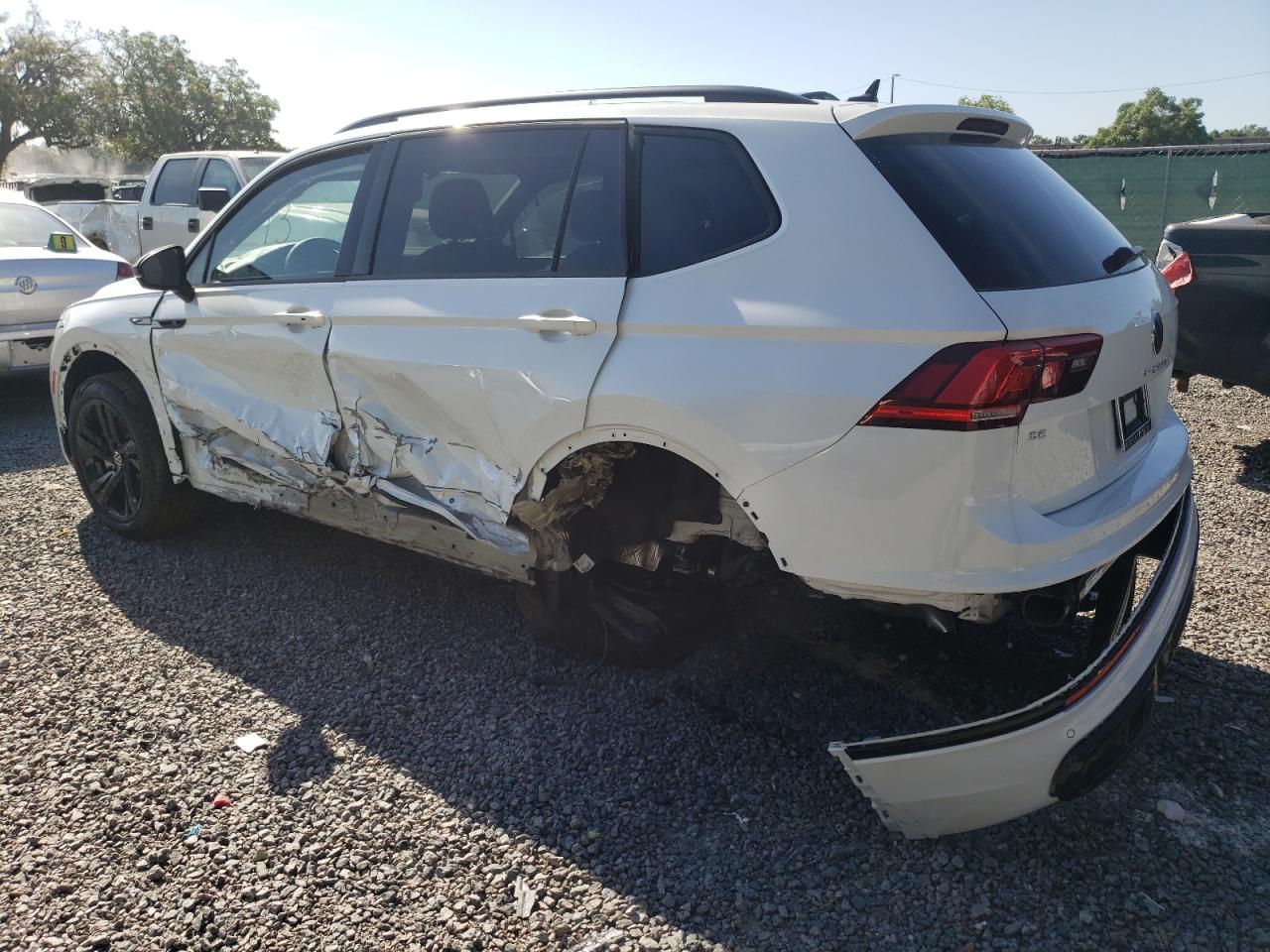 Photo 2 VIN: 3VVCB7AX6RM071789 - VOLKSWAGEN TIGUAN 