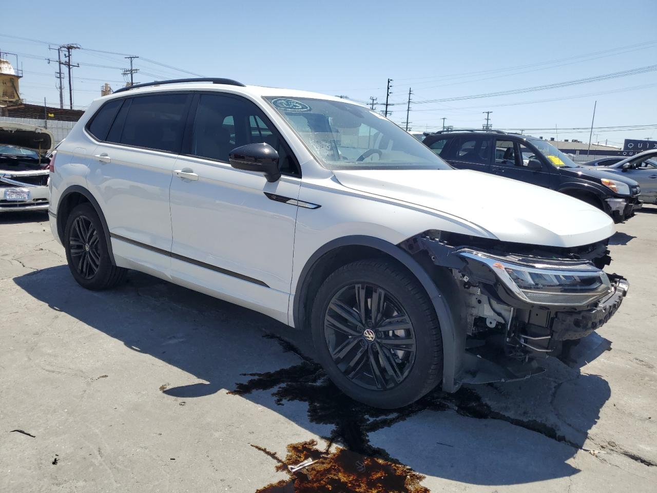 Photo 3 VIN: 3VVCB7AX9NM165739 - VOLKSWAGEN TIGUAN 