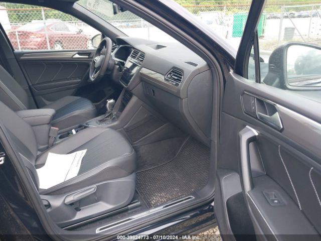 Photo 4 VIN: 3VVCB7AX9RM084844 - VOLKSWAGEN TIGUAN 