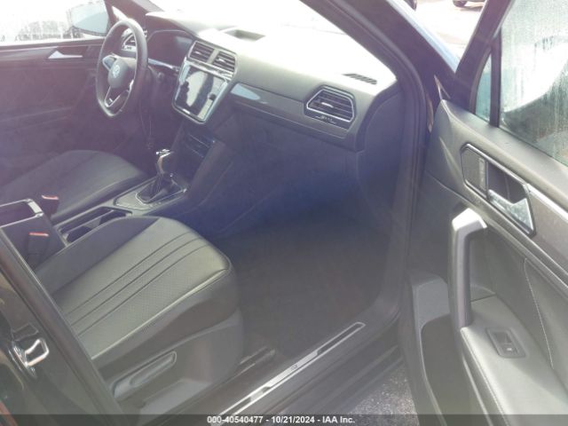 Photo 4 VIN: 3VVCB7AXXPM130601 - VOLKSWAGEN TIGUAN 