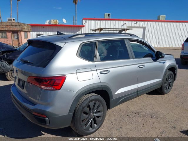 Photo 3 VIN: 3VVCX7B28PM363509 - VOLKSWAGEN TAOS 