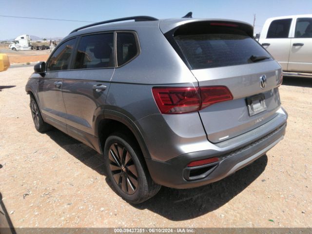 Photo 2 VIN: 3VVCX7B2XNM097682 - VOLKSWAGEN TAOS 