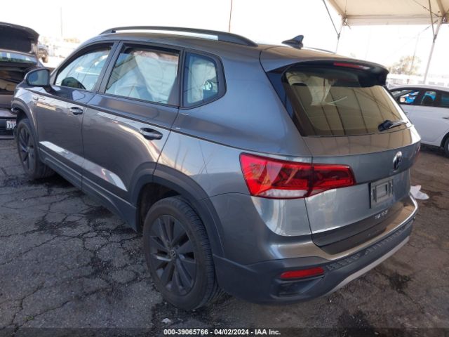 Photo 2 VIN: 3VVDX7B20NM004771 - VOLKSWAGEN TAOS 