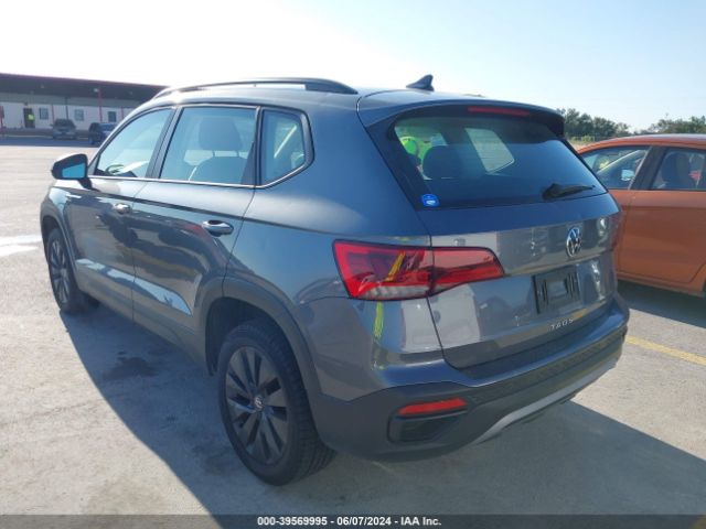 Photo 2 VIN: 3VVDX7B26NM048659 - VOLKSWAGEN TAOS 