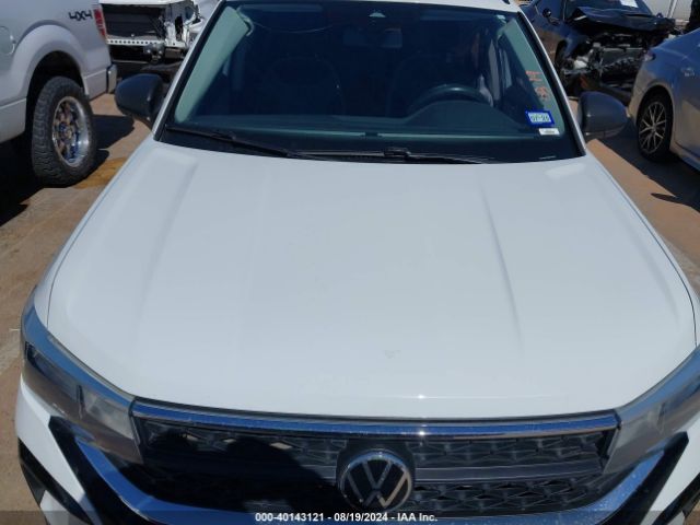 Photo 9 VIN: 3VVDX7B27NM013970 - VOLKSWAGEN TAOS 