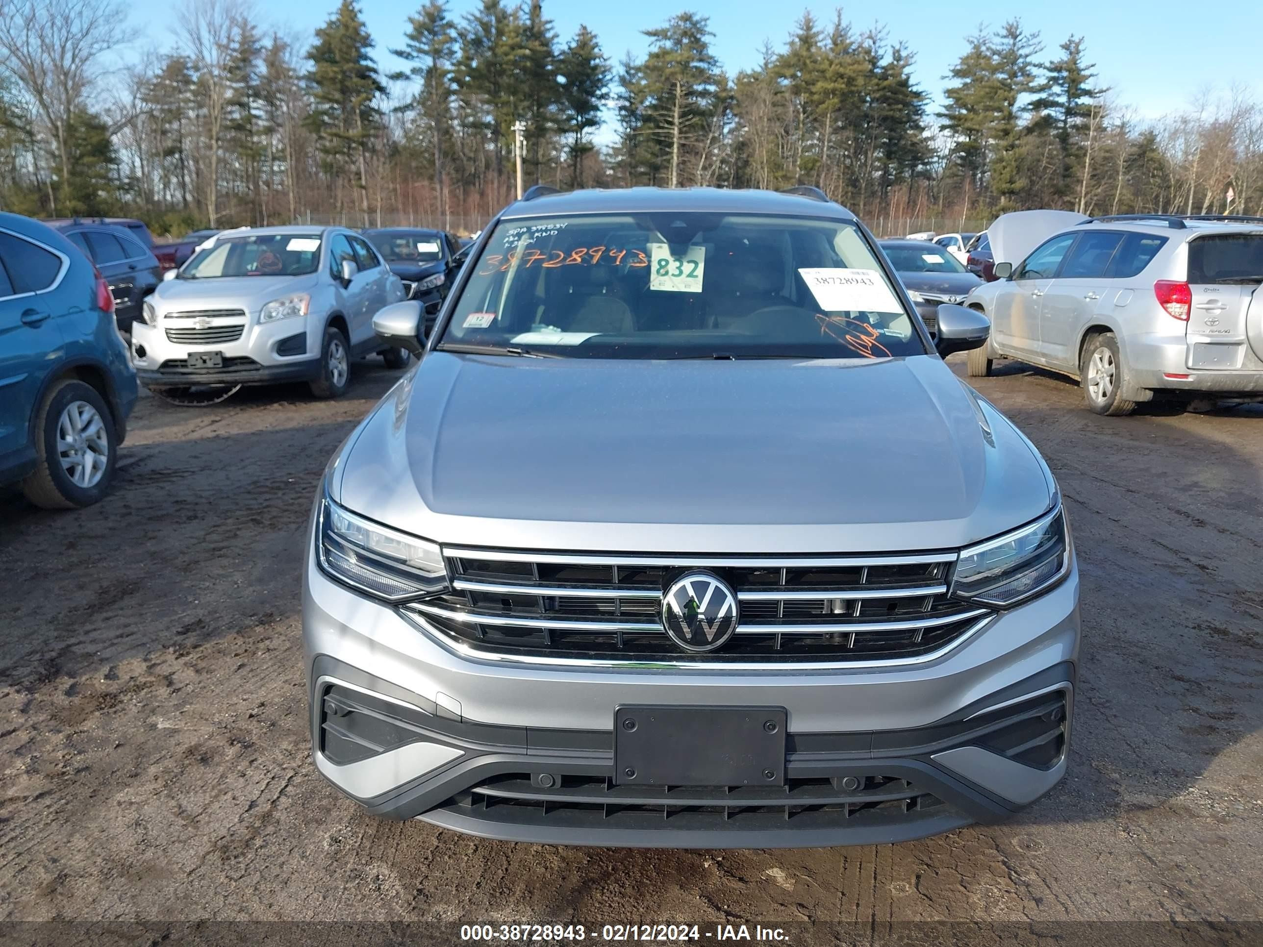 Photo 12 VIN: 3VVFB7AX5RM035718 - VOLKSWAGEN TIGUAN 