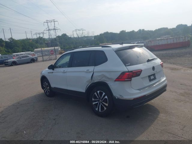 Photo 2 VIN: 3VVFB7AX7RM047255 - VOLKSWAGEN TIGUAN 