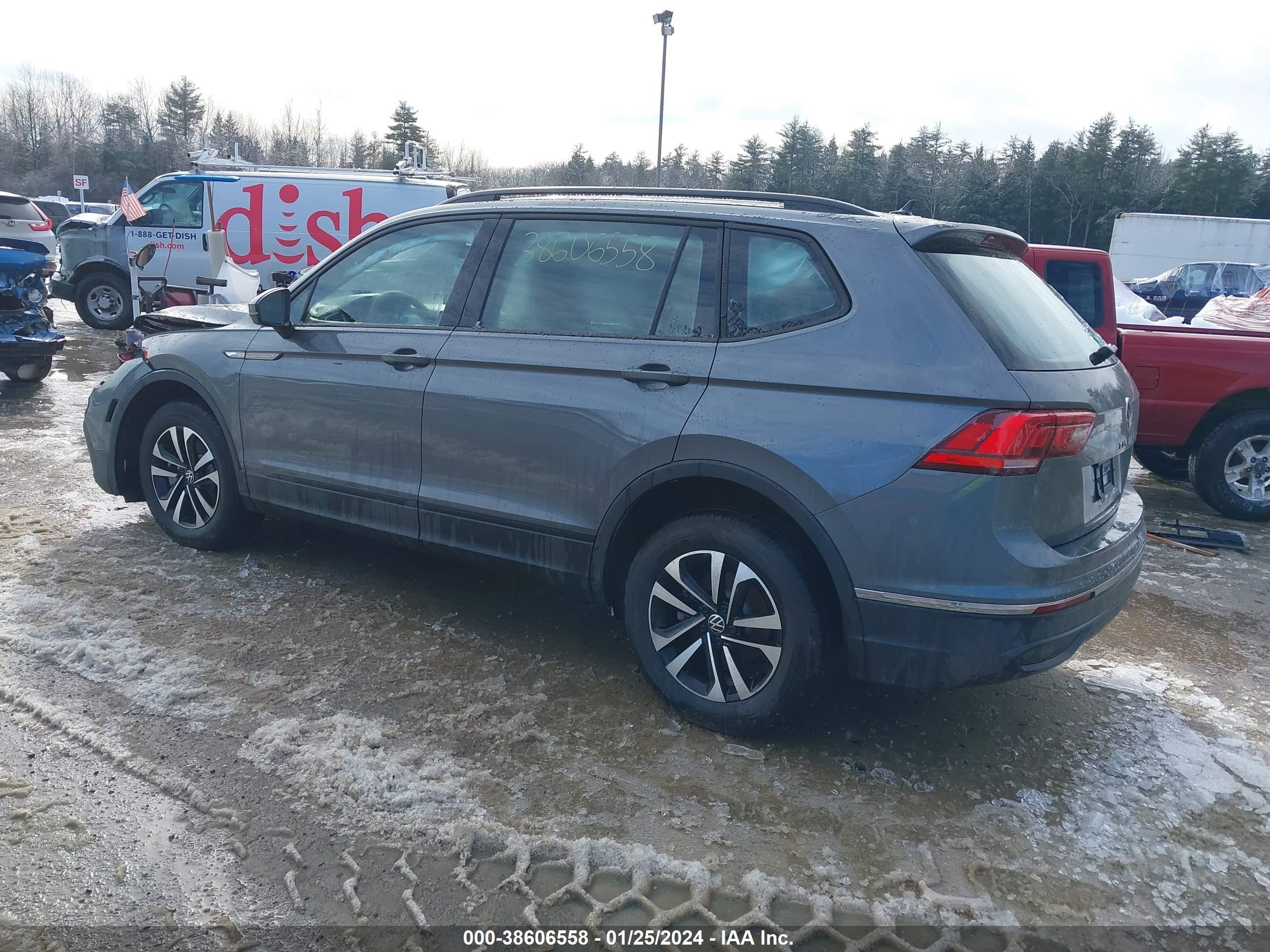 Photo 3 VIN: 3VVFB7AX9RM035950 - VOLKSWAGEN TIGUAN 