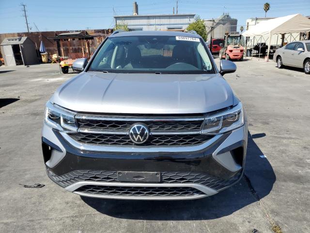 Photo 4 VIN: 3VVJX7B24NM038523 - VOLKSWAGEN TAOS SEL 