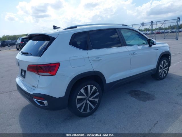 Photo 3 VIN: 3VVLX7B24NM057999 - VOLKSWAGEN TAOS 