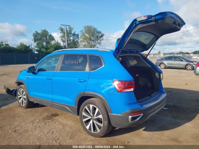 Photo 2 VIN: 3VVLX7B29NM092067 - VOLKSWAGEN TAOS 