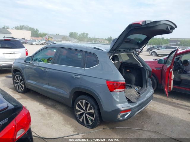 Photo 2 VIN: 3VVLX7B2XNM037840 - VOLKSWAGEN TAOS 