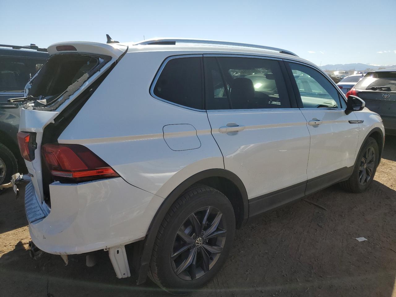 Photo 2 VIN: 3VVMB7AX0PM014991 - VOLKSWAGEN TIGUAN 