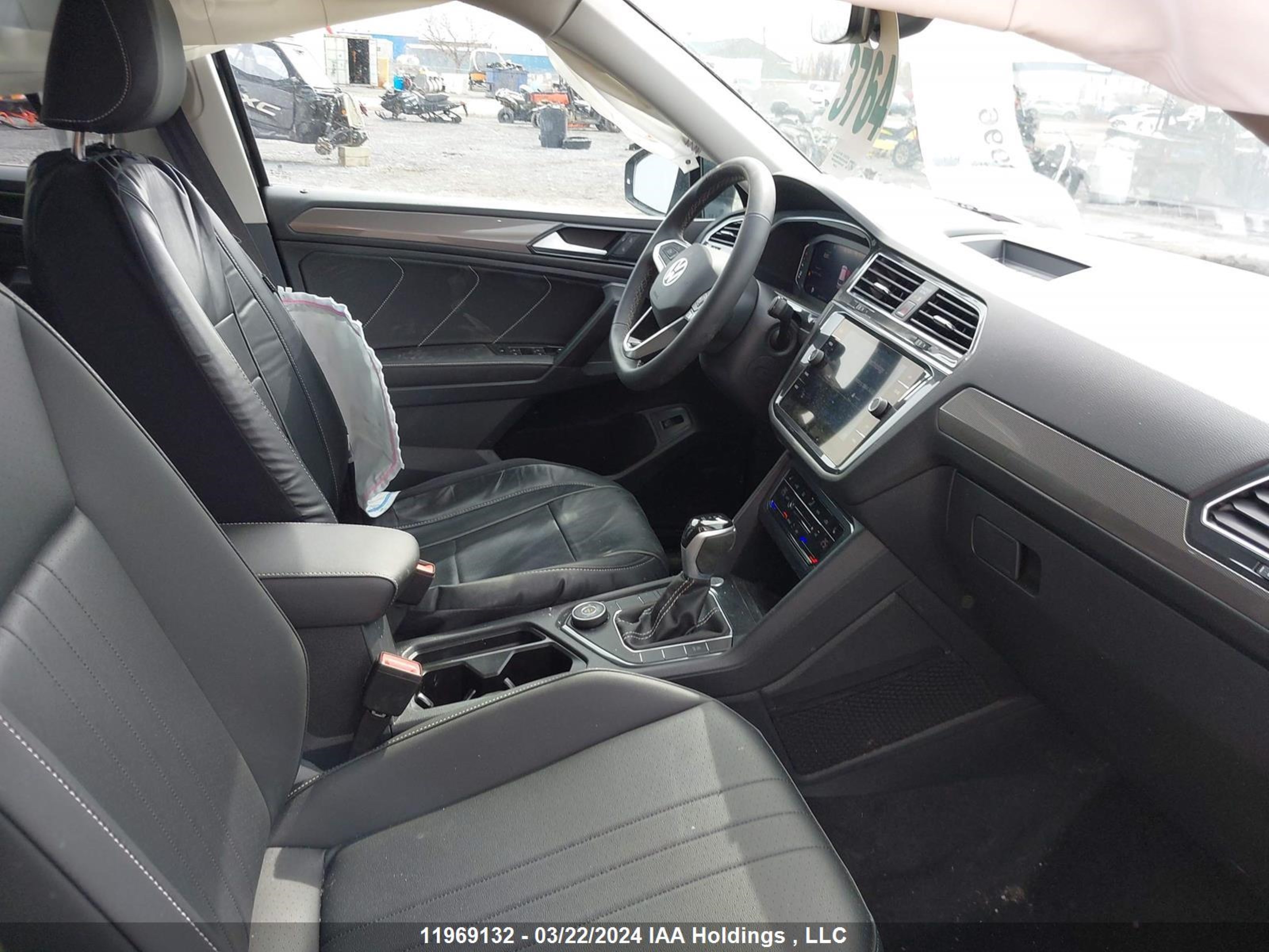 Photo 4 VIN: 3VVMB7AXXPM086796 - VOLKSWAGEN TIGUAN 