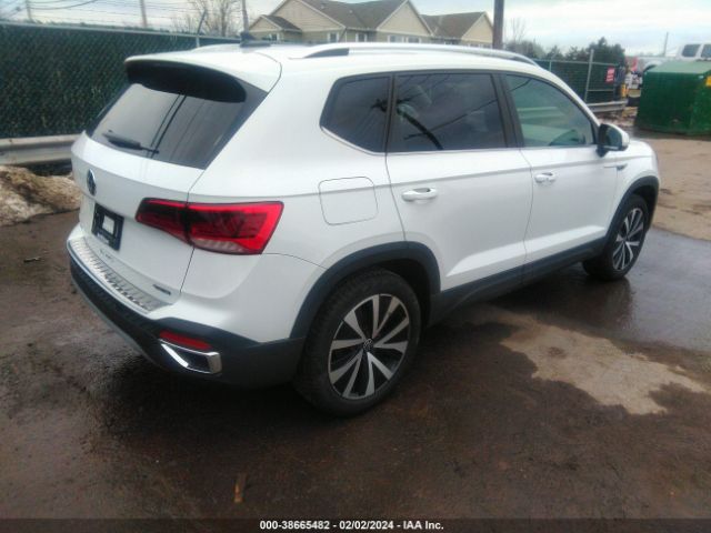 Photo 3 VIN: 3VVNX7B26PM343476 - VOLKSWAGEN TAOS 