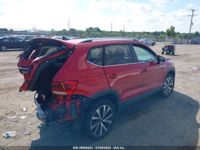 Photo 3 VIN: 3VVPX7B22NM050745 - VOLKSWAGEN TAOS 