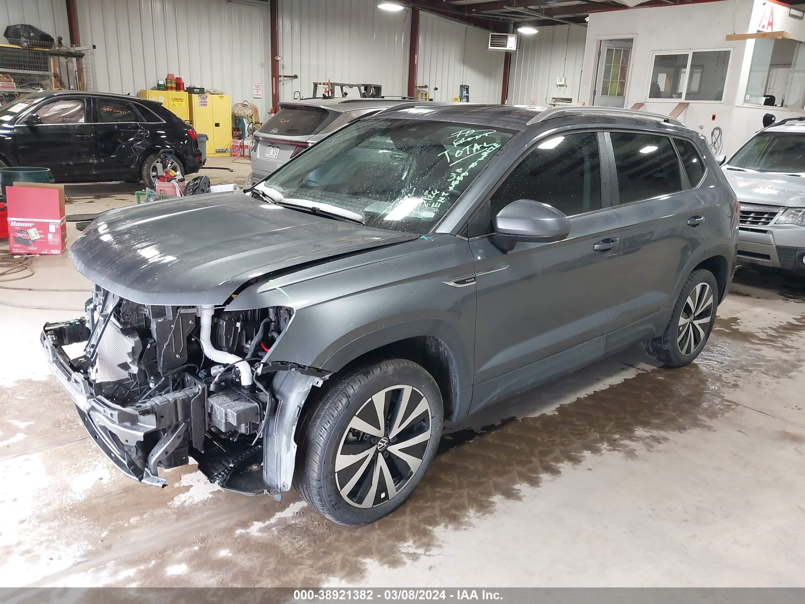 Photo 1 VIN: 3VVSX7B2XPM378394 - VOLKSWAGEN TAOS 