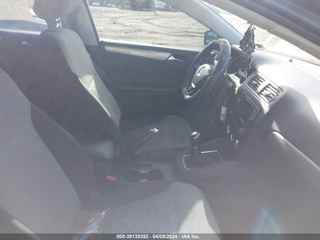 Photo 4 VIN: 3VW167AJ1HM380863 - VOLKSWAGEN JETTA 