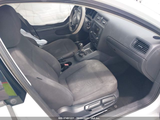 Photo 4 VIN: 3VW167AJ8GM397609 - VOLKSWAGEN JETTA SEDAN 