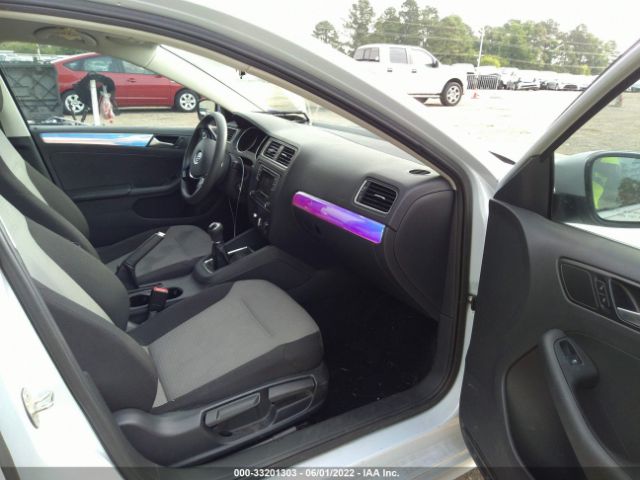 Photo 4 VIN: 3VW167AJ8HM288245 - VOLKSWAGEN JETTA 