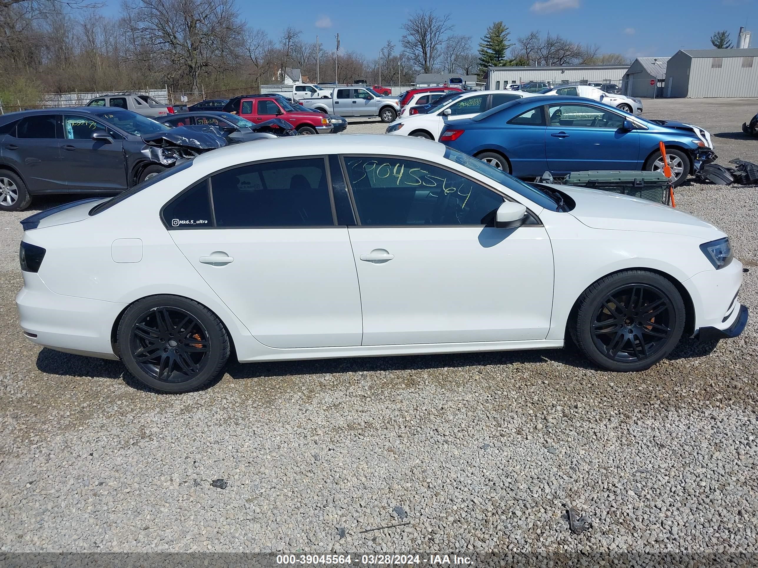 Photo 12 VIN: 3VW167AJ8HM389169 - VOLKSWAGEN JETTA 