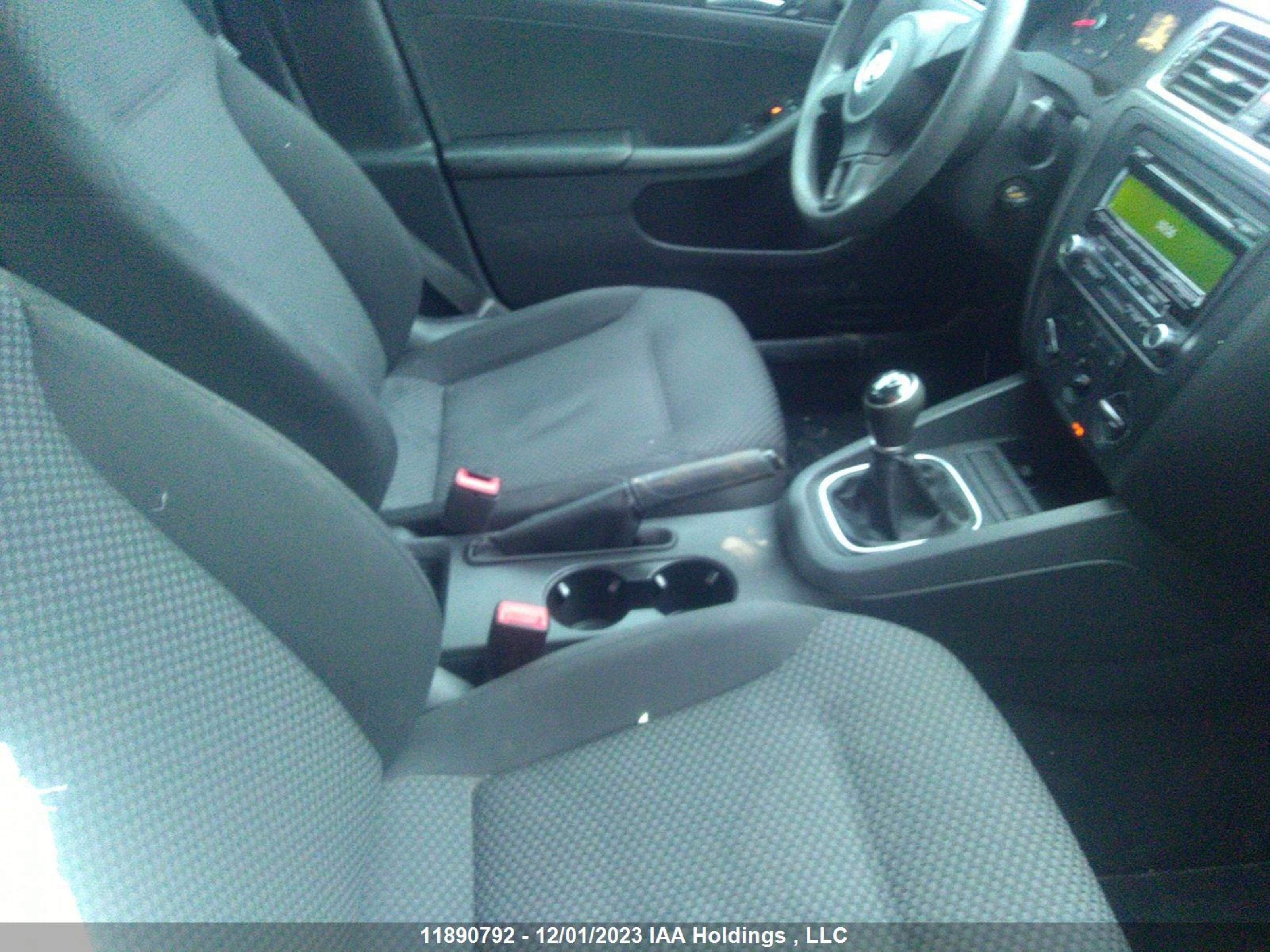 Photo 4 VIN: 3VW1K7AJ1DM373109 - VOLKSWAGEN JETTA 