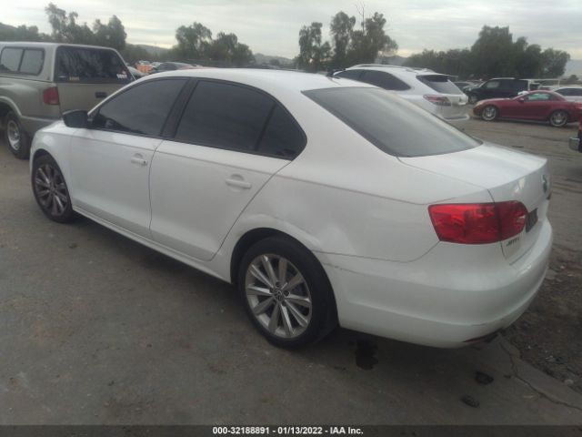 Photo 2 VIN: 3VW1K7AJ2BM327320 - VOLKSWAGEN JETTA SEDAN 