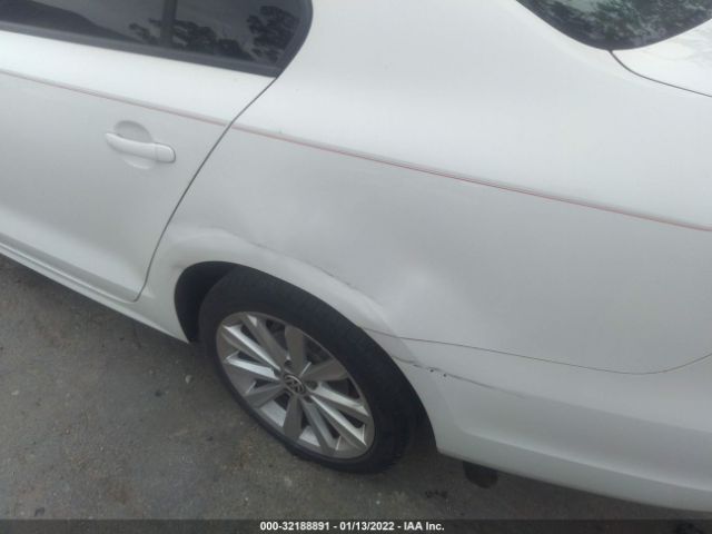 Photo 5 VIN: 3VW1K7AJ2BM327320 - VOLKSWAGEN JETTA SEDAN 