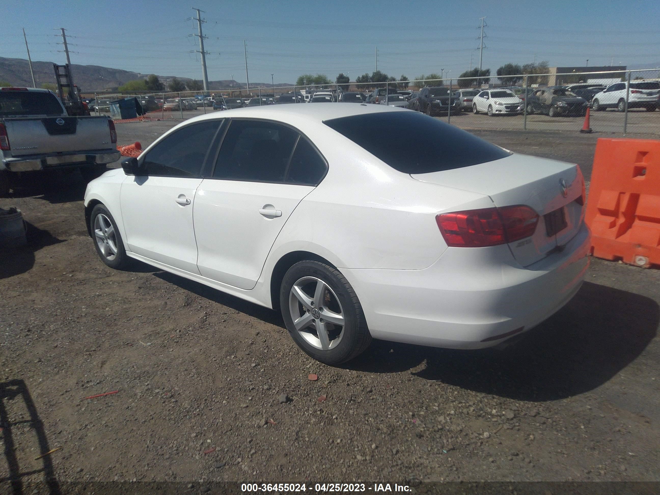 Photo 2 VIN: 3VW1K7AJ6CM356580 - VOLKSWAGEN JETTA 