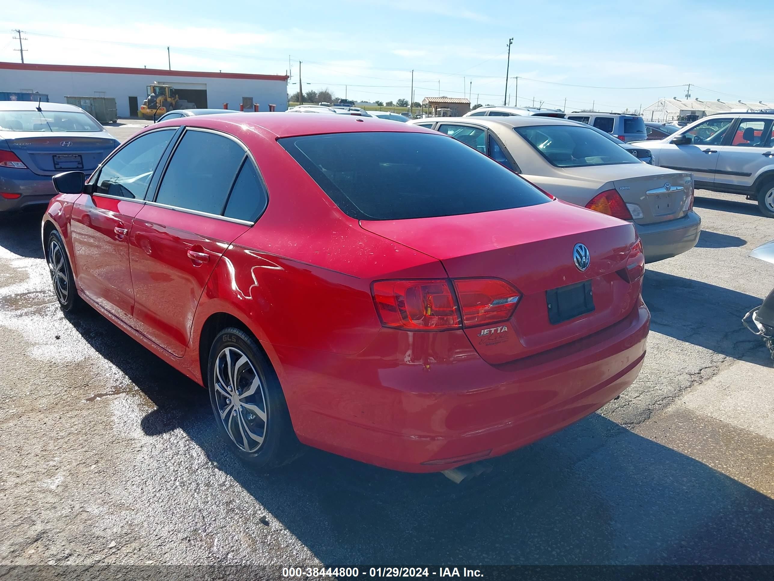 Photo 2 VIN: 3VW1K7AJ8CM388995 - VOLKSWAGEN JETTA 