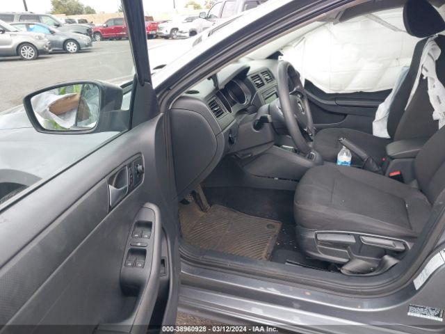 Photo 4 VIN: 3VW1K7AJ9FM286318 - VOLKSWAGEN JETTA 