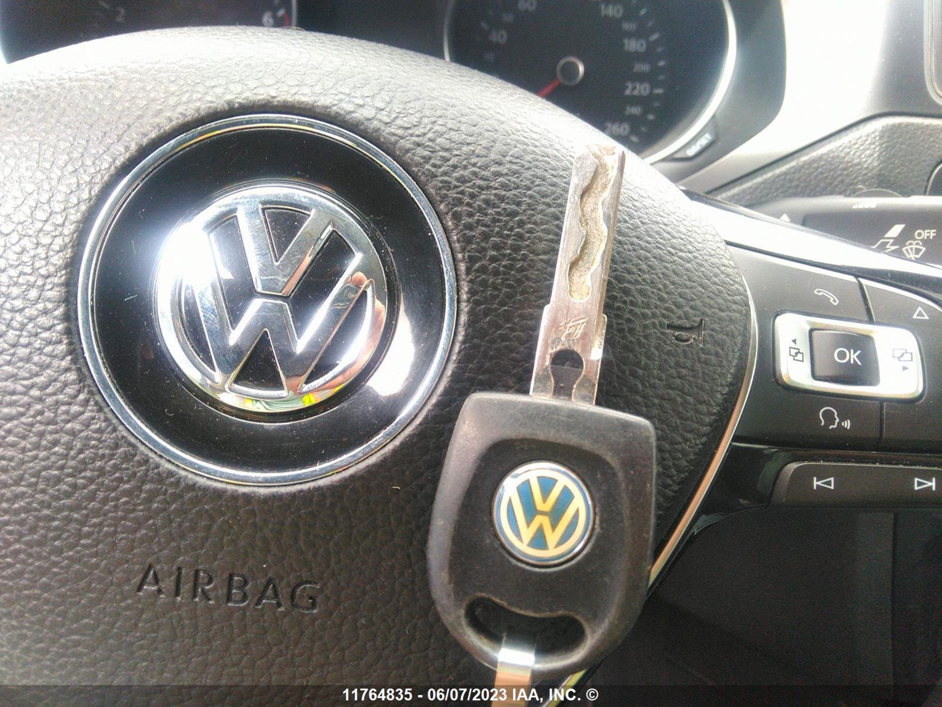 Photo 10 VIN: 3VW1K7AJXFM218111 - VOLKSWAGEN JETTA 