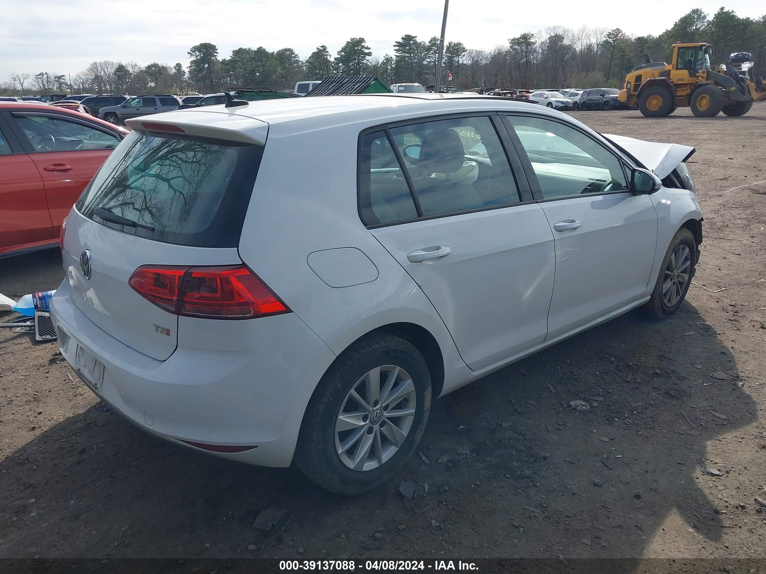 Photo 3 VIN: 3VW217AU3GM046054 - VOLKSWAGEN GOLF 