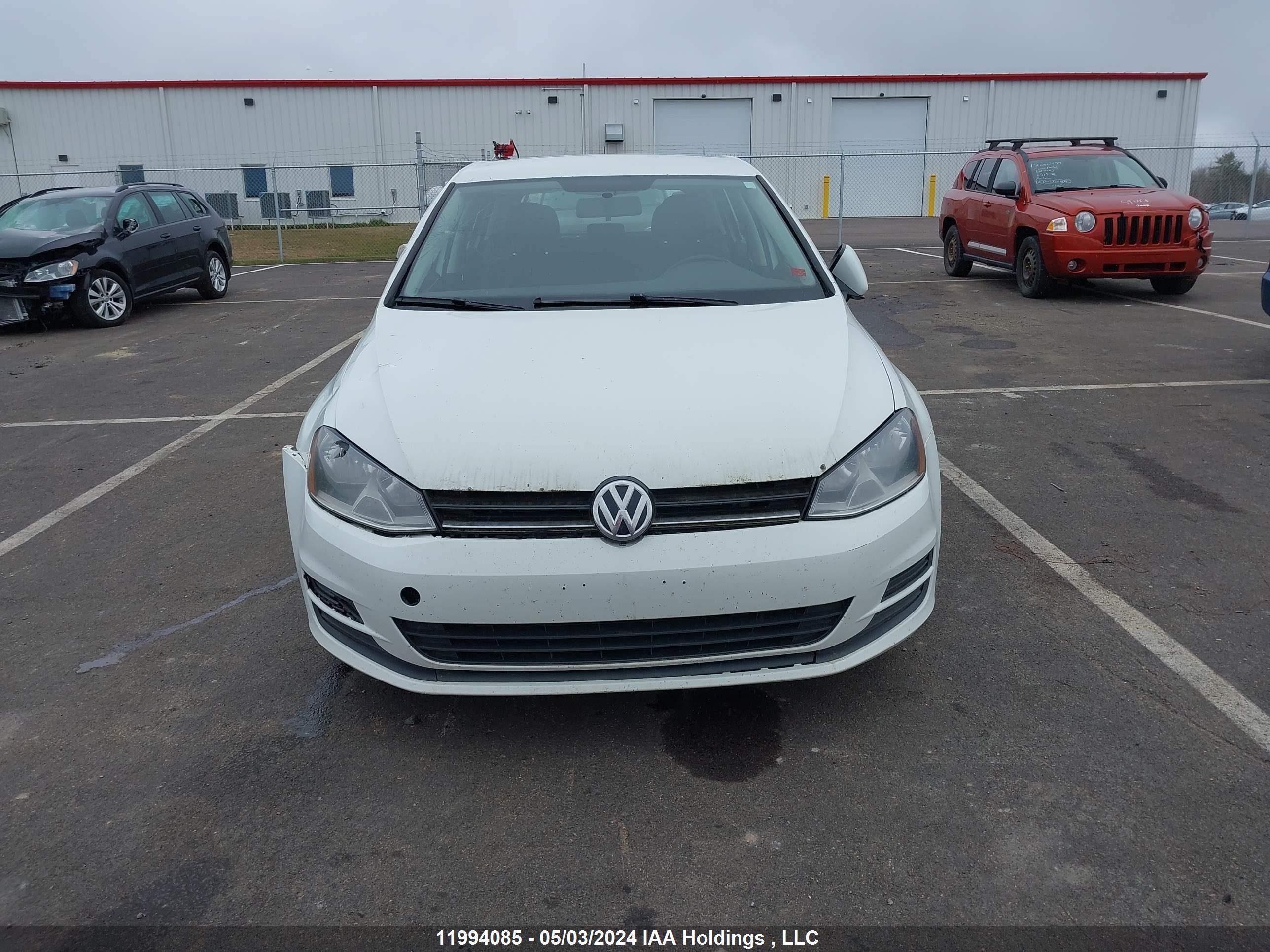 Photo 11 VIN: 3VW217AU8FM063642 - VOLKSWAGEN GOLF 