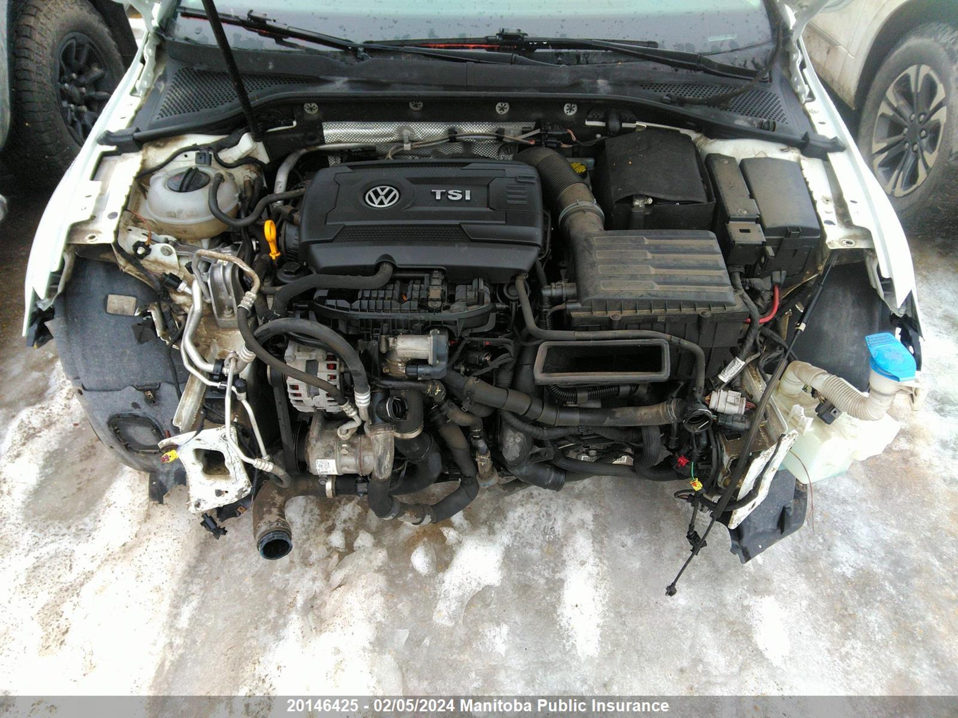 Photo 9 VIN: 3VW217AU8GM033994 - VOLKSWAGEN GOLF 