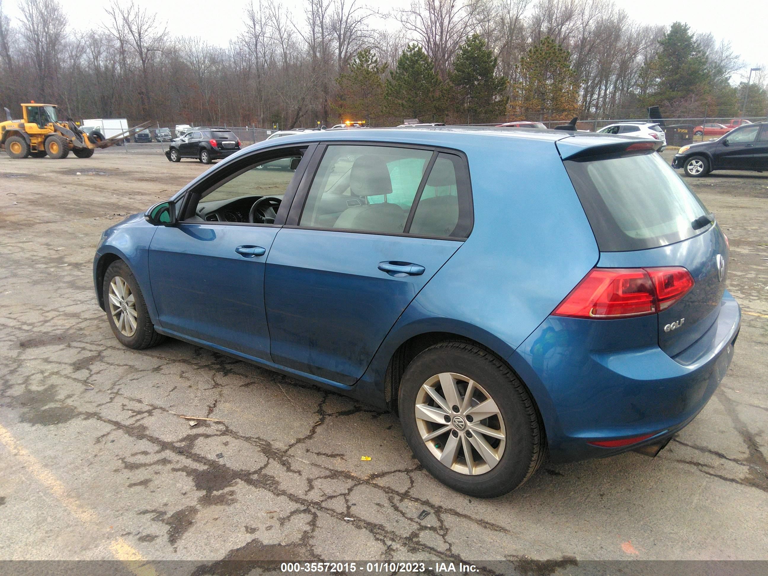 Photo 2 VIN: 3VW217AU8HM007736 - VOLKSWAGEN GOLF 